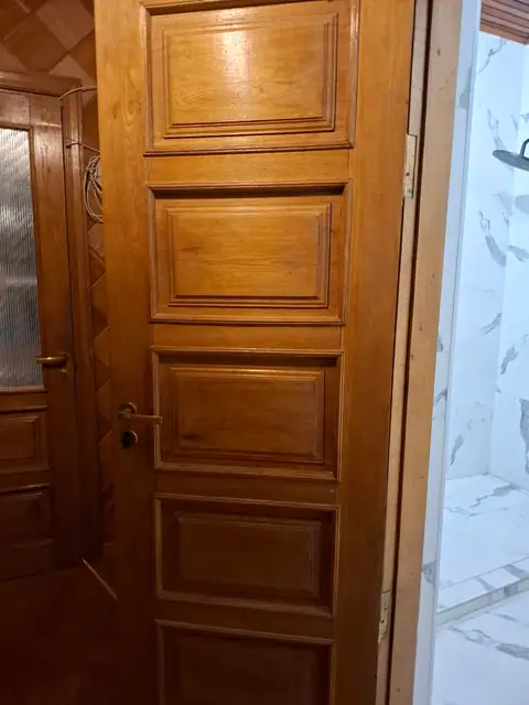 Tos pačios durys po valymo